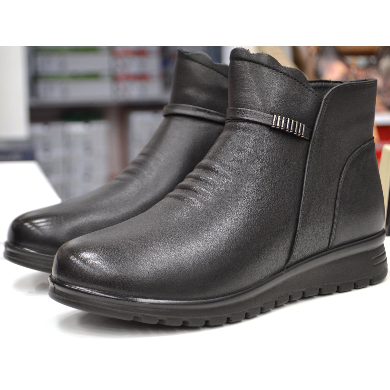 Ghete Formazione 822070M Black Imagine secundară a produsului